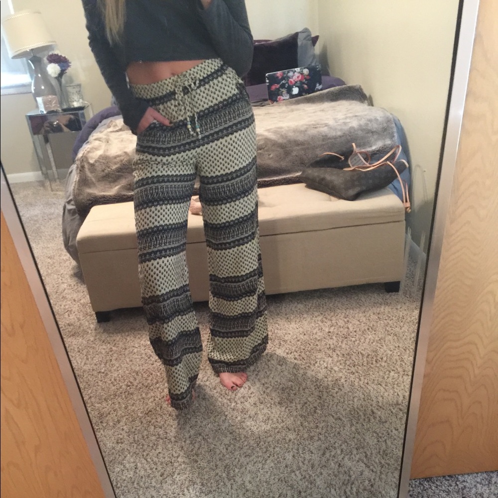 American Eagle Hi Rise Boho Pants - Picture 2 of 5